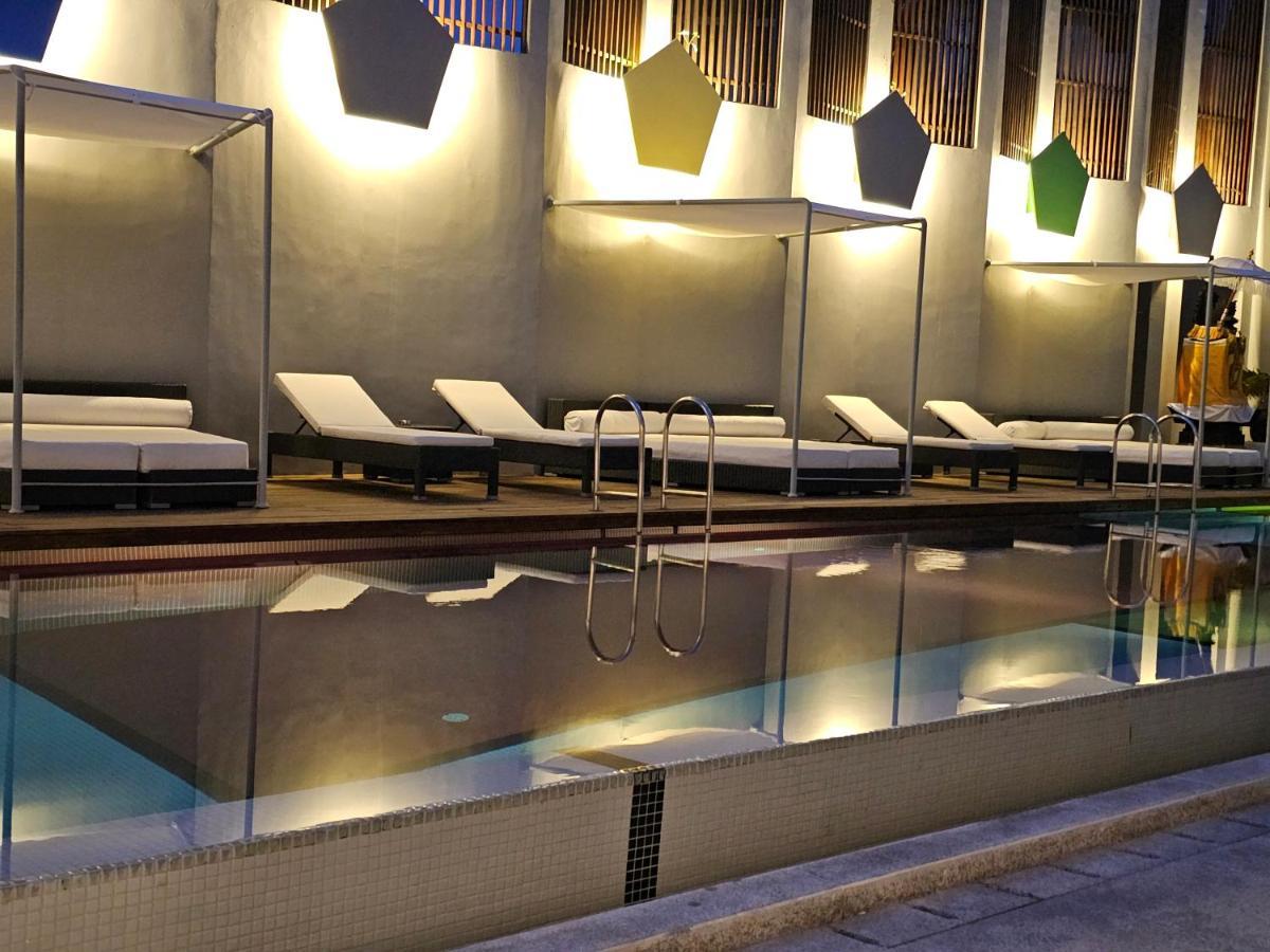 Chill Hotel Seminyak Exterior photo
